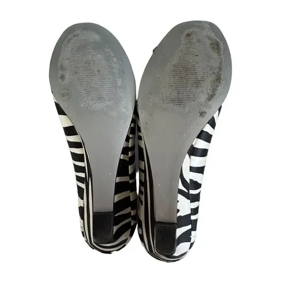 Jessica Simpson Black White Zebra Fabric Wedge Sz 7.5 Kitten Heel Buckle JS-DAFA - Picture 7 of 10